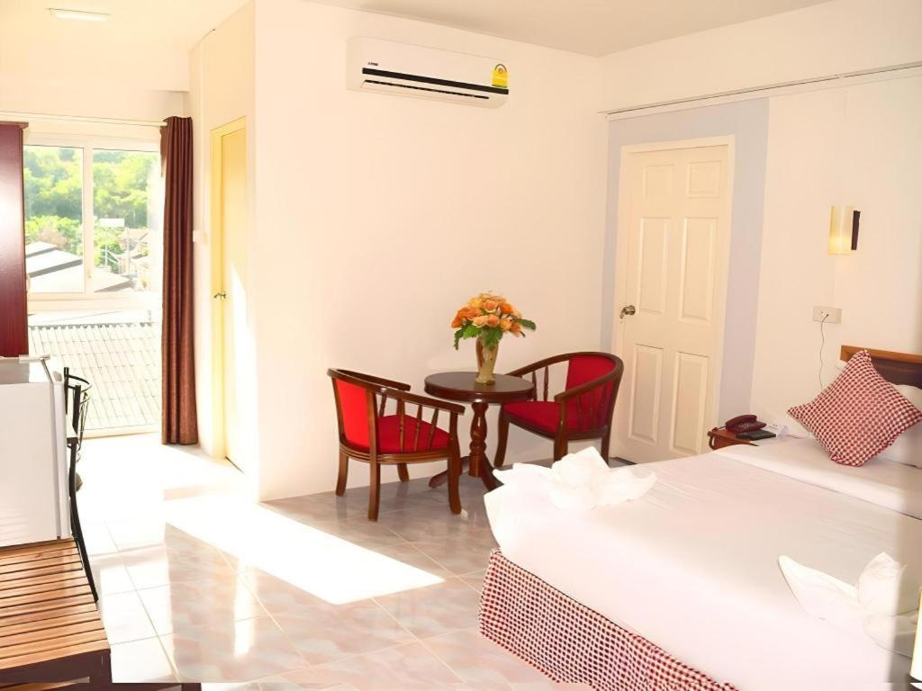 Hotel De Ratt Phuket Patong 외부 사진