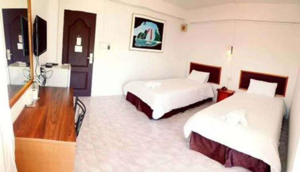 Hotel De Ratt Phuket Patong 외부 사진