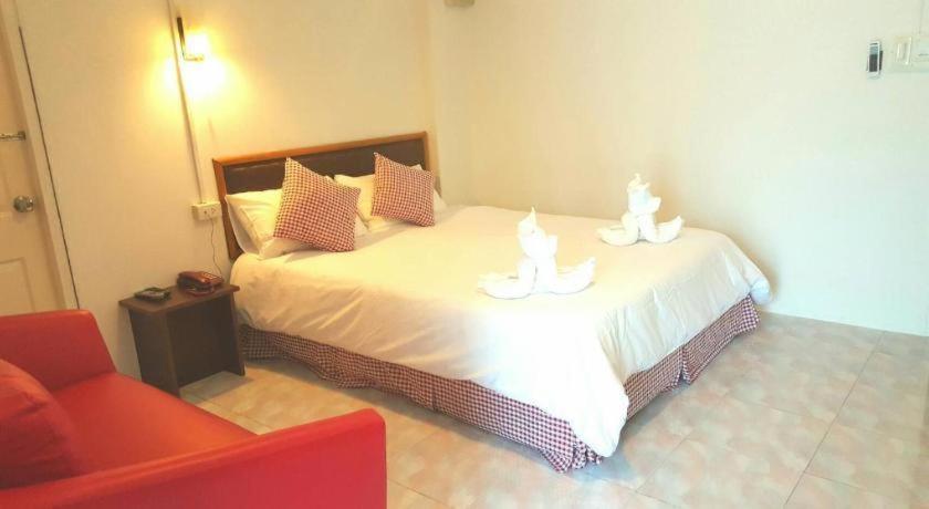 Hotel De Ratt Phuket Patong 외부 사진